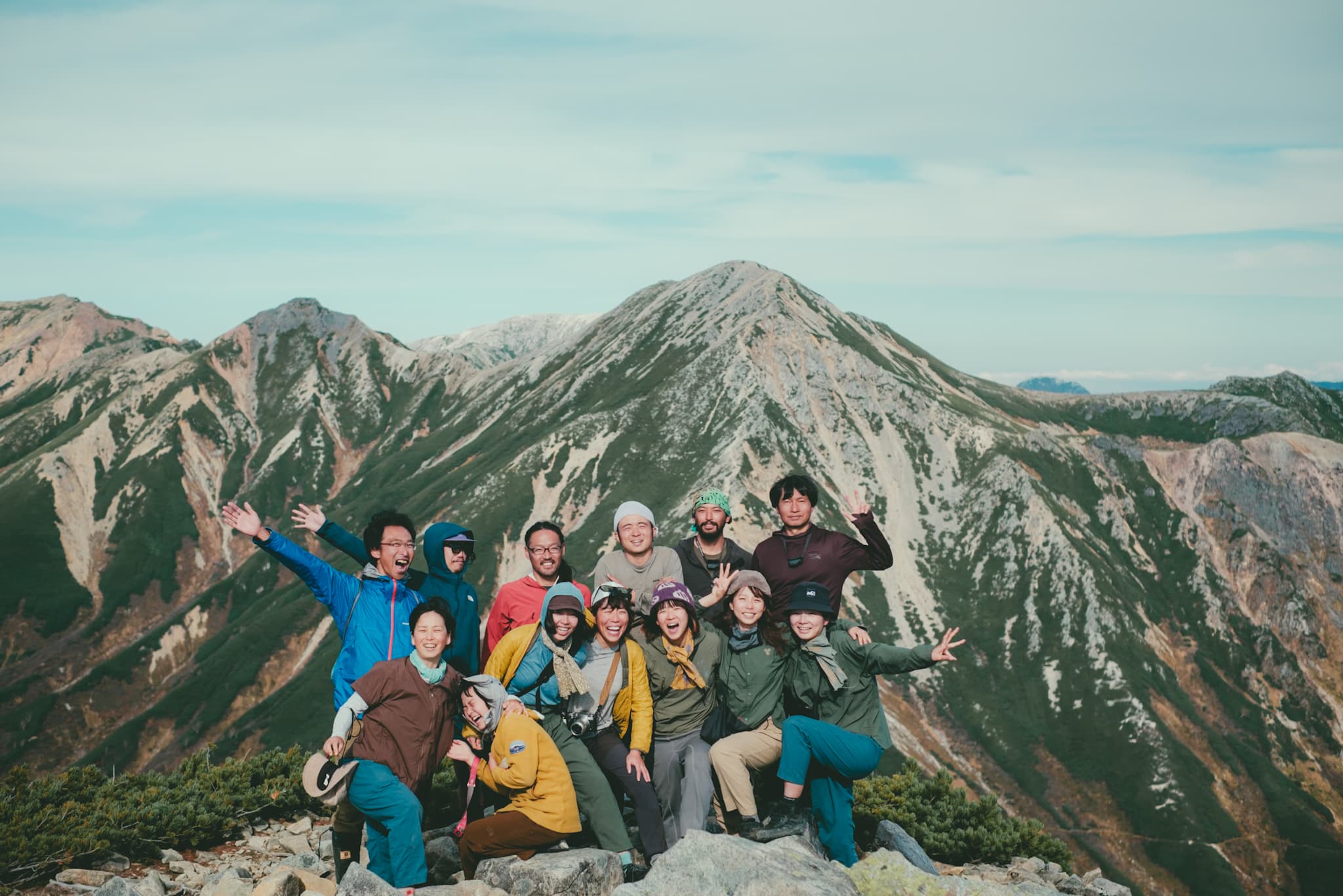 三俣蓮華岳の山頂にて、スタッフ集合写真