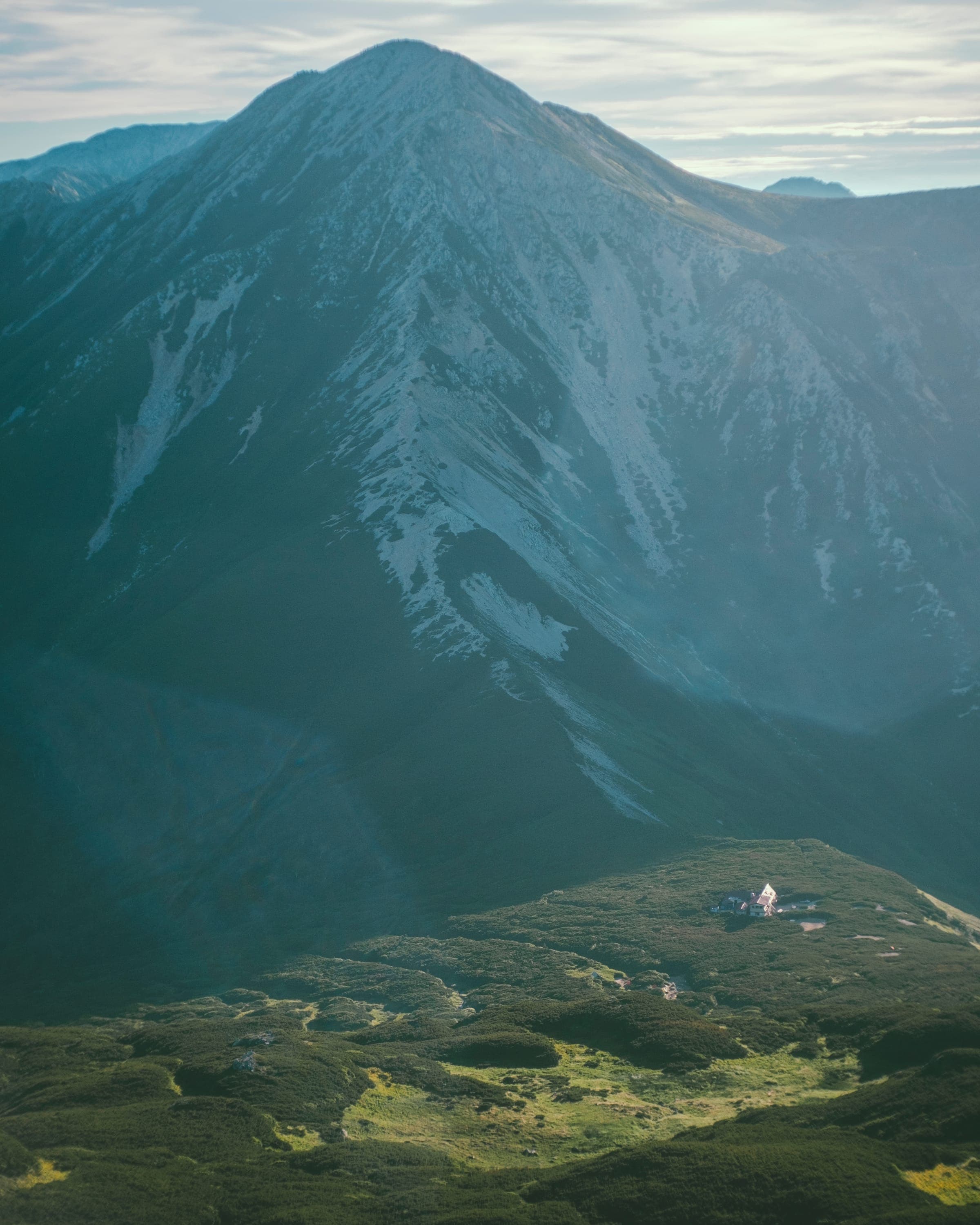 北アルプス黒部源流の雄大な景色